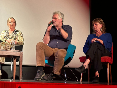 Podiumsdiskussion-Im-Prinzip-Familie-Herr-Hoyer-spricht Podiumsdiskussion-Im-Prinzip-Familie-Herr-Hoyer-spricht