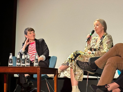 Podiumsdiskussion-Im-Prinzip-Familie_Frau-Schneider-spricht Podiumsdiskussion-Im-Prinzip-Familie_Frau-Schneider-spricht